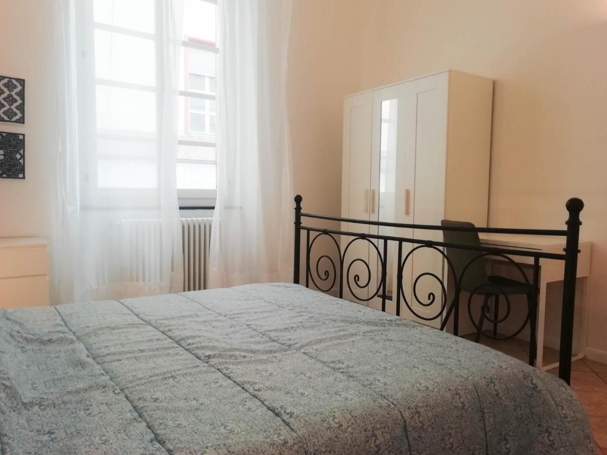 Mistrangelohome 5 - Appartamento In Pieno Centro Savone Extérieur photo